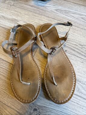 Frye leather Thong Sandals 10